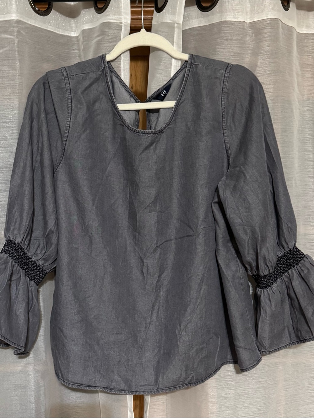 Gap Women's Gray Puff-Sleeve Blouse